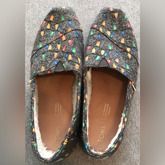 TOMS - Picture 3 of 4